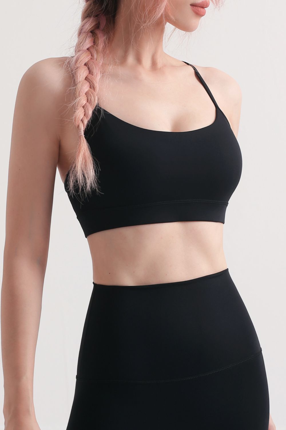 Cutout Racerback Scoop Neck Sports Bra