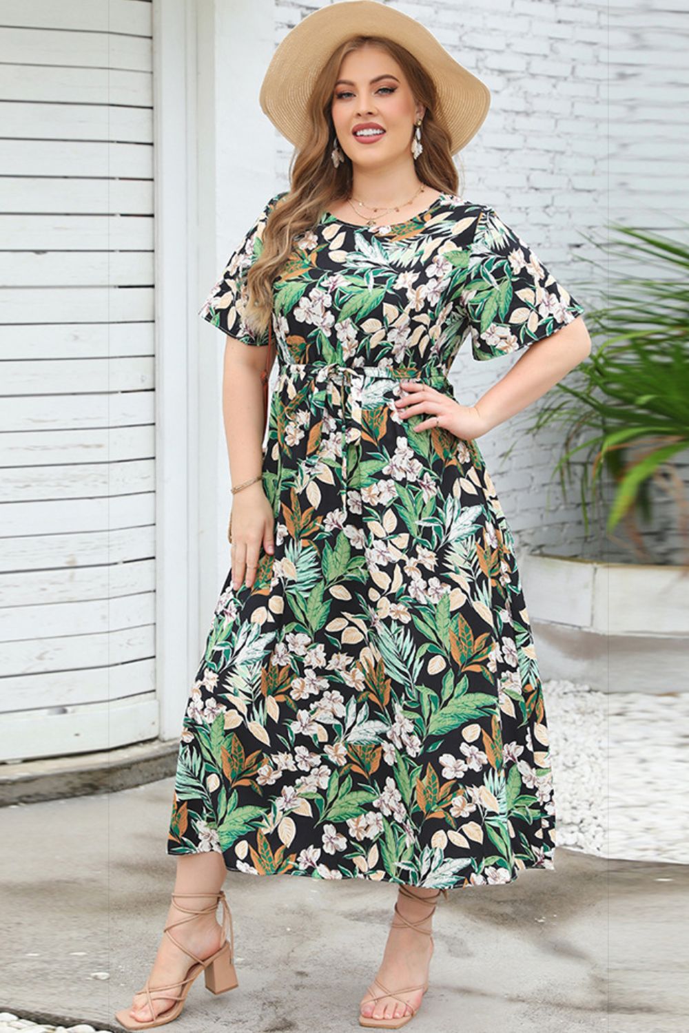 Plus Size Floral Short Sleeve Round Neck Dress