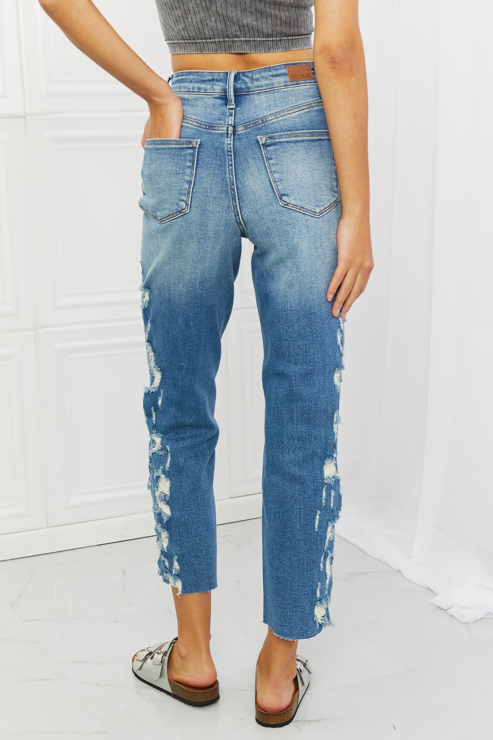 Judy Blue Laila Full Size Straight Leg Distressed Jeans